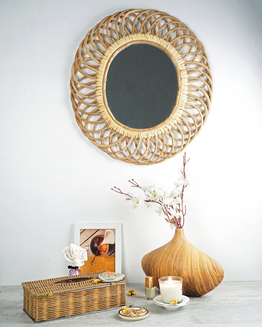 Cane mirror : Oval