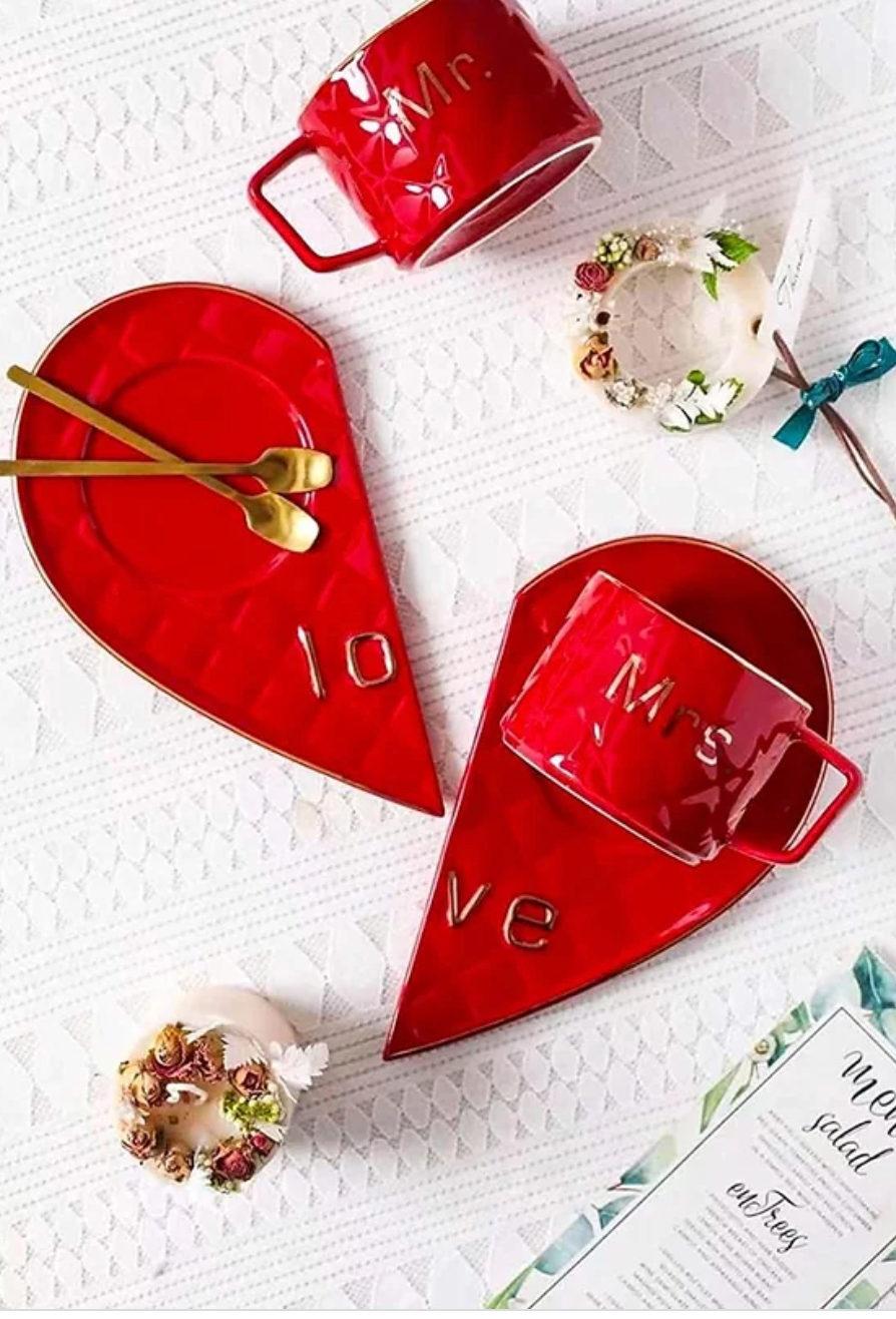 Mr and Mrs mug with heart plate