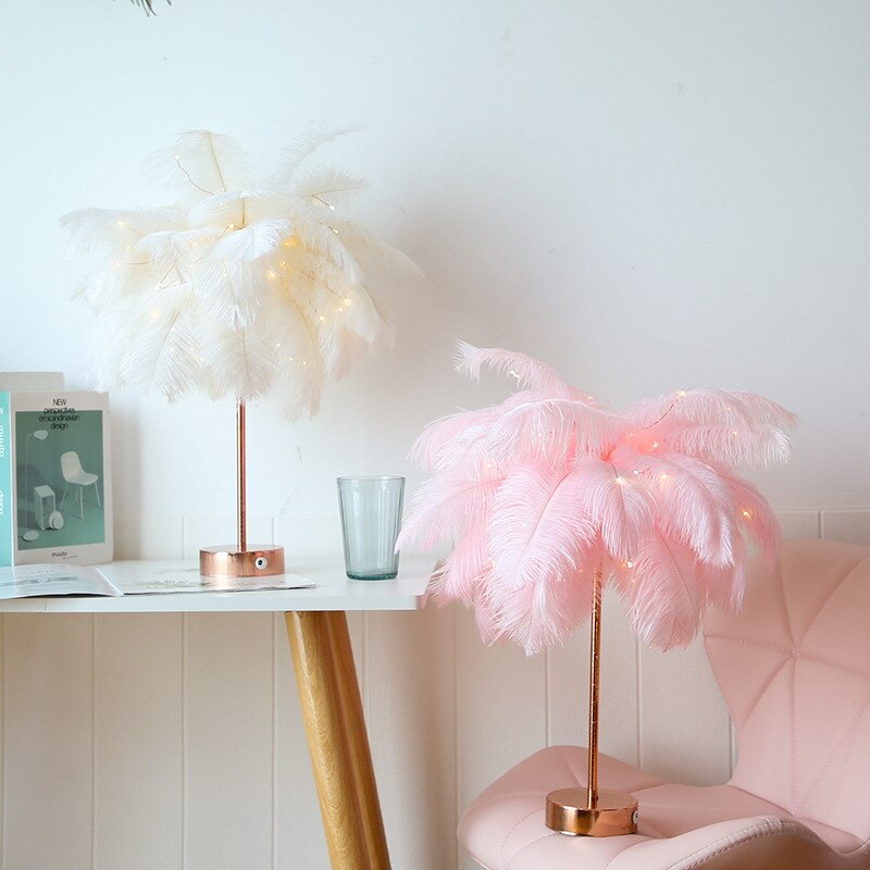 Feather table lamp with white base